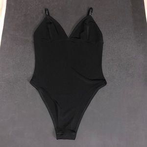Leith black sleeveless V neck bodysuit